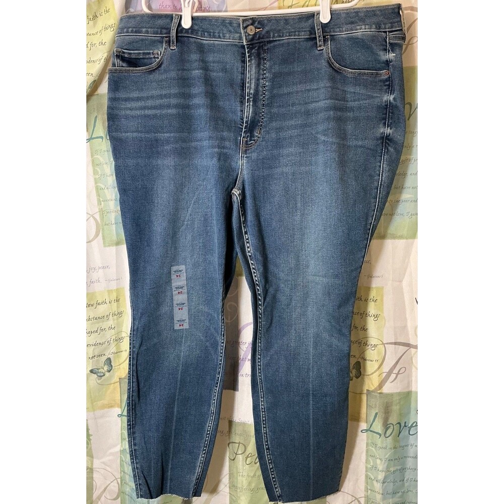 NWOT Old Navy Women Plus Size 24 W 360 Stretch Skinny Blue Denim High-Rise Jeans